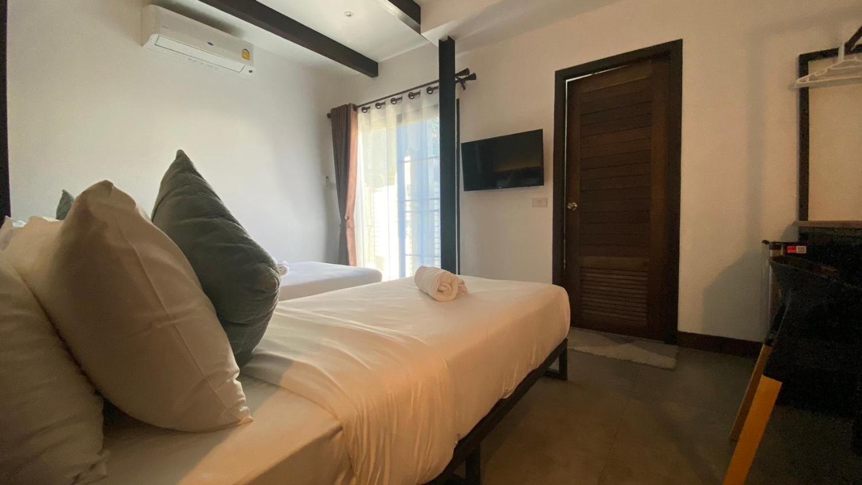 Hotel The Eight Ratvithi House Chiang Mai Esterno foto