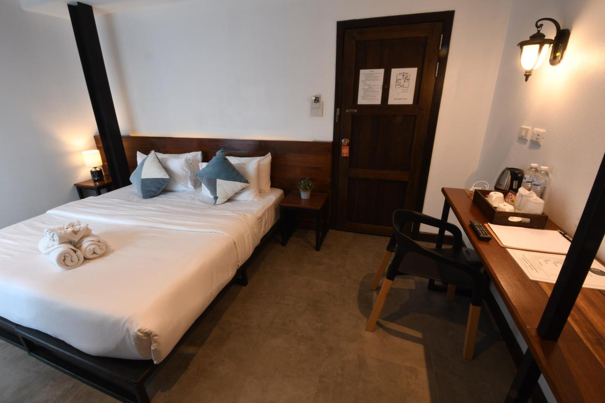 Hotel The Eight Ratvithi House Chiang Mai Esterno foto