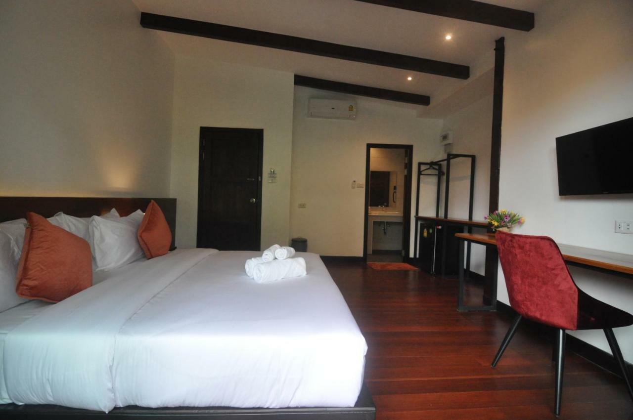 Hotel The Eight Ratvithi House Chiang Mai Esterno foto