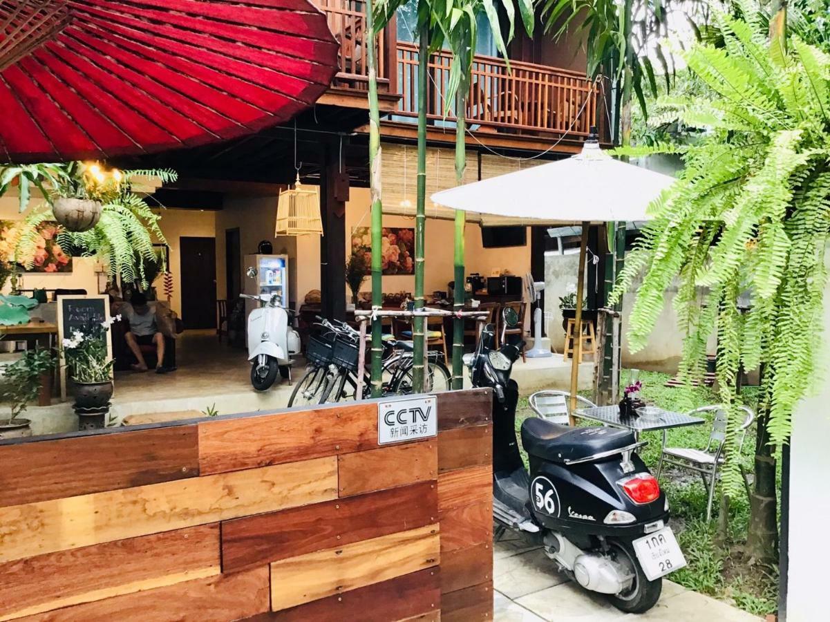 Hotel The Eight Ratvithi House Chiang Mai Esterno foto