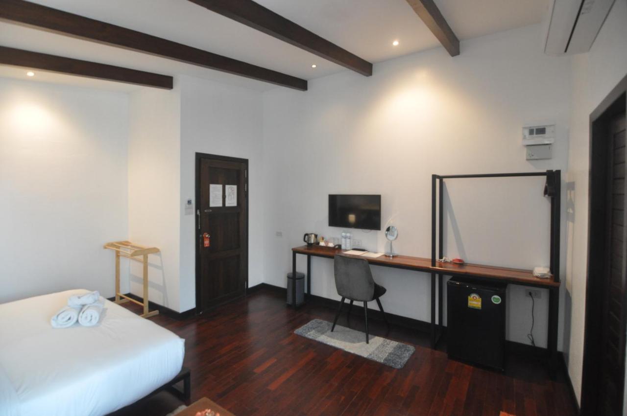 Hotel The Eight Ratvithi House Chiang Mai Esterno foto